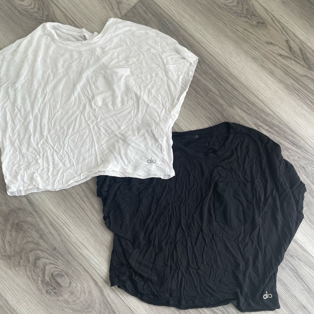 Alo Yoga Crop top Bundle “Veil short sleeve top” new without tags